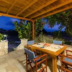 Maria's Village Two Bedroom House 5 *